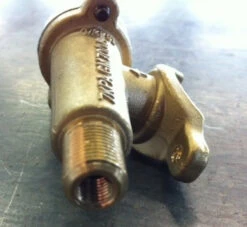 Charbroil, Turbo Brass Clamp-on Valve - 3701C -Lynxie Shop 3701ca 86388.1684508312.1500.1500